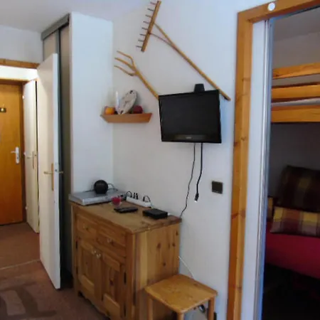 Melezets - Pour 4 Personnes Mae-0954 *